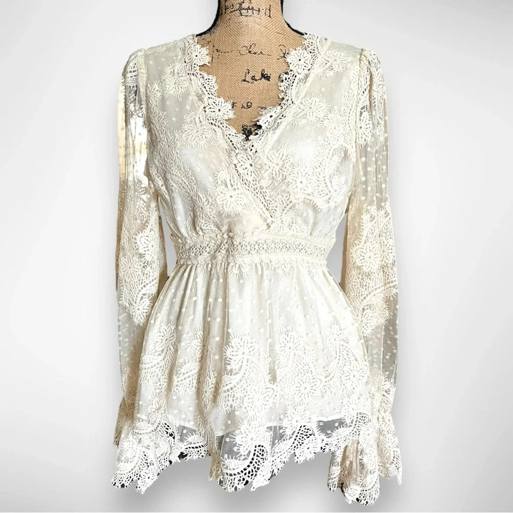 VICI Women's Ivory Crochet And Lace Long Sleeve Boho Top Small | EUC